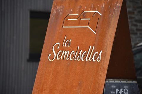 Rochehaut, Les Semoiselles, Villa Charlotte House in Wallonia, Belgium