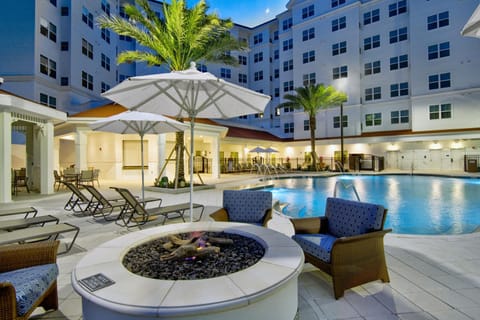 Residence Inn by Marriott Orlando at FLAMINGO CROSSINGS Town Center Hotel in Four Corners