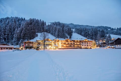 Facade/entrance, Winter