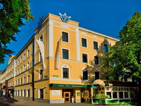 Parkhotel Graz - Traditional Luxury Hotel in Graz