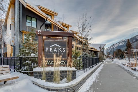 Peaks Hotel and Suites Hotel in Banff