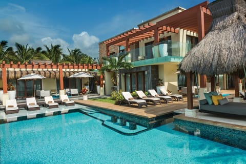 Azul Villa Esmeralda - Gourmet All Inclusive by Karisma Villa in Puerto Morelos
