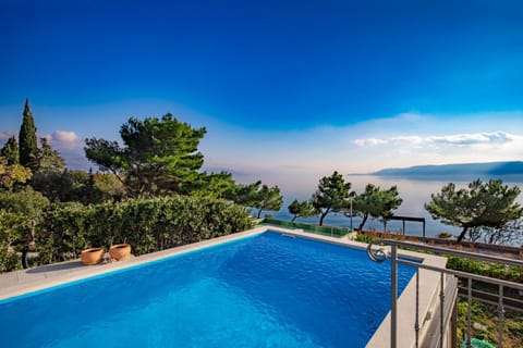 Pool view, Sea view, Swimming pool