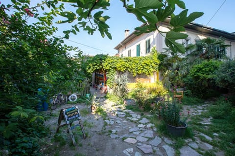 Property building, Garden