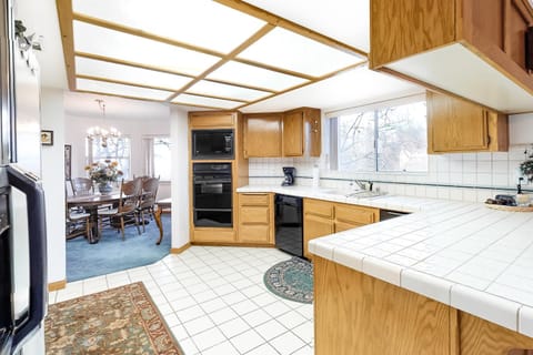 The House Of Light and Sky House in Lake Arrowhead