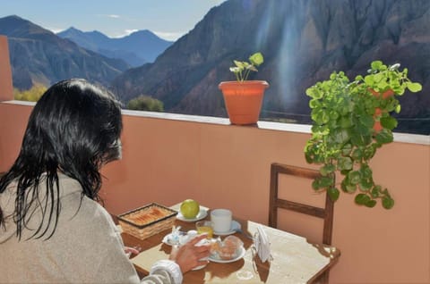 Balcony/Terrace, Mountain view, Breakfast