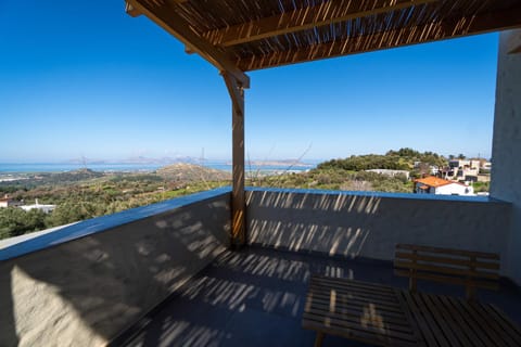 Day, Natural landscape, View (from property/room), Balcony/Terrace, Mountain view, Sea view