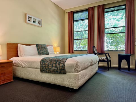 The Grand Oaks Resort Hotel in Beechworth