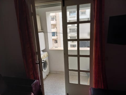 Joli studio, 17 Avenue Hedi Nouira Ennasr 2, Ariana, Tunis Apartment in Tunis