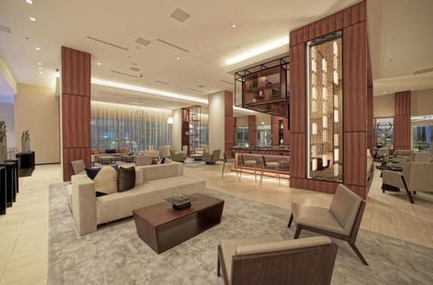 Restaurant/places to eat, Lounge or bar