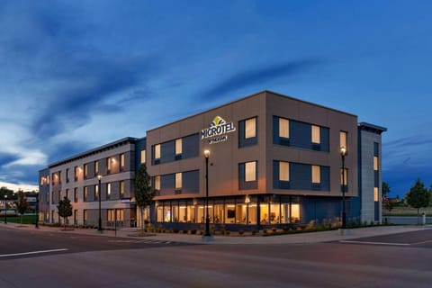 Microtel Inn Suites by Wyndham Lac-Megantic Hotel in Lac-Mégantic