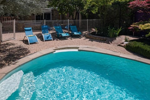 Gîte cévenol avec SPA et Piscine privatifs House in Alès