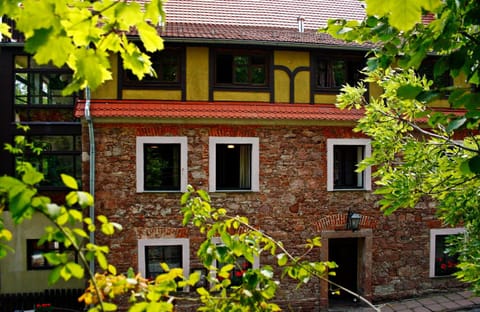 Centrum Turystyki Niekonwencjonalnej Resort in Lower Silesian Voivodeship