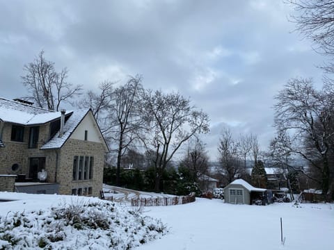 Property building, Winter