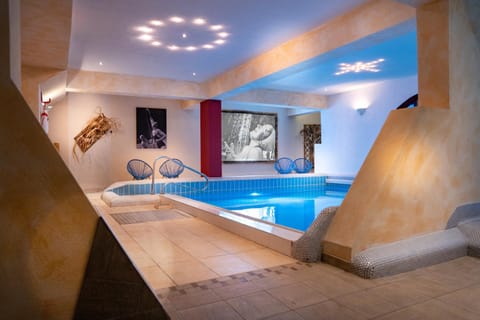 Spa and wellness centre/facilities, Swimming pool