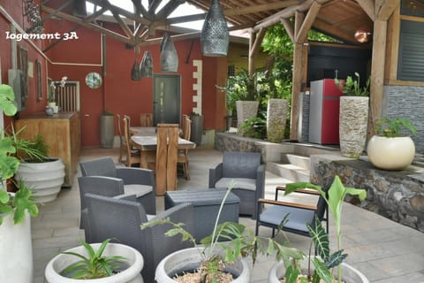 Patio, Seating area