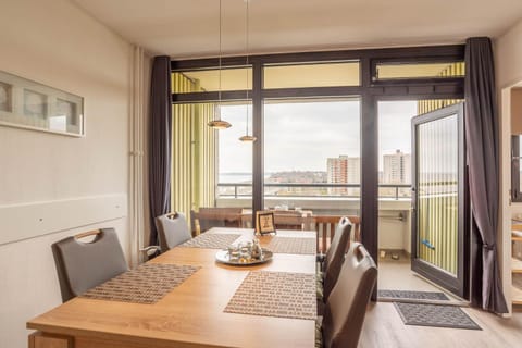 View (from property/room), Balcony/Terrace, Living room, Dining area