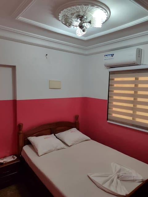 Maison Rose+ Apartment hotel in Douala