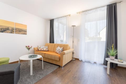 Haus Waldfrieden Wohnung 2 Apartment in Scharbeutz