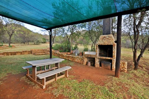 Shallow Pig Cottage Chalet in Gauteng