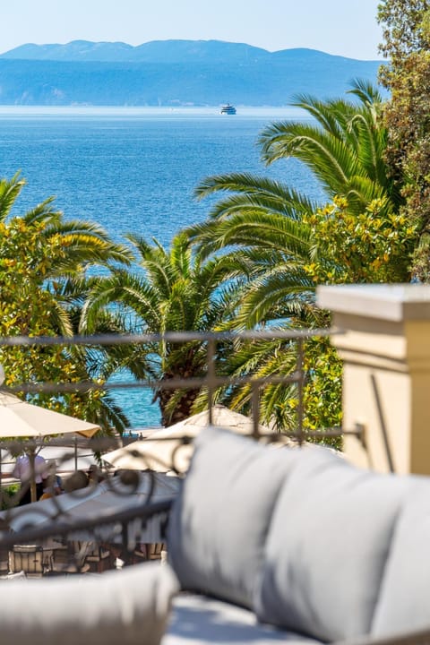 Balcony/Terrace, Seating area, Sea view