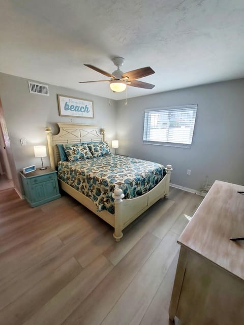 Waterfront & Pool B Star5Vacations House in North Redington Beach