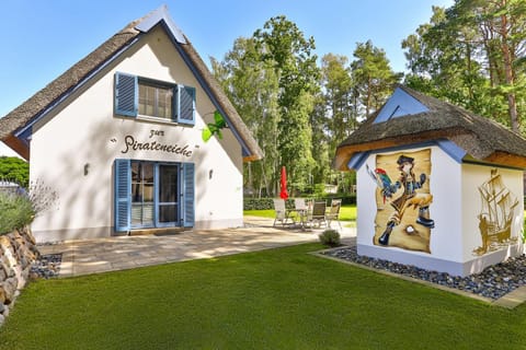 Property building, Garden