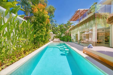 Villa Florence - 3BDR Luxury Villa, Private Pool, Walk to the Beach Villa in Kuta