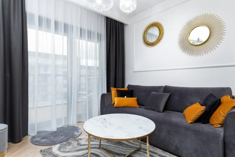 Communal lounge/ TV room, Living room, Seating area