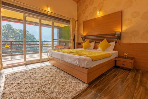 StayVista at Golden Bliss Cottage - Pet Friendly Villa in Uttarakhand