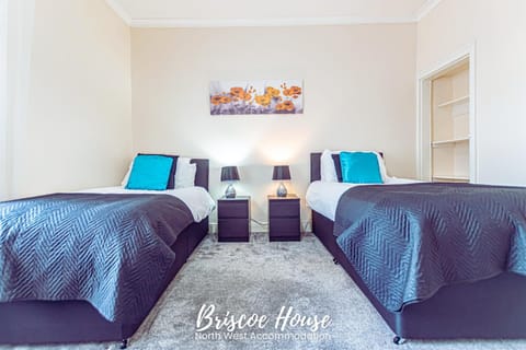 Briscoe Serviced Accommodation House in Manchester