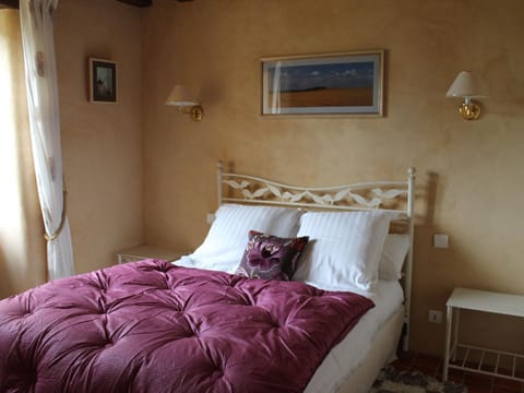 Maison spacieuse avec jardin, terrasse et tout confort, calme assuré à Poinville - FR-1-581-16 House in Île-de-France