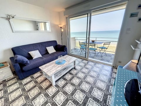 Appartement Jullouville, 2 pièces, 4 personnes - FR-1-361-360 Condo in Saint-Pair-sur-Mer