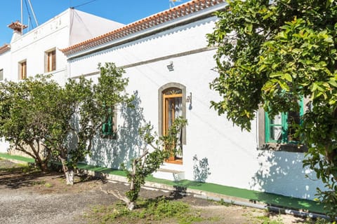 El Huerto Villa in Comarca Norte