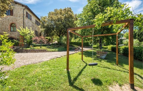 Cozy Home In Castiglion Fiorentino With Private Swimming Pool, Can Be Inside Or Outside Maison in Arezzo