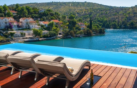Villa Infinite - 5 Bedroom villa - Ultra modern - Stunning sea views Seafront Location Villa in Split-Dalmatia County