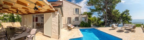 Villa Sumartin Selca stunning luxurious frontline 7 bedrooms villa amazing sea-views Villa in Selca, Brač