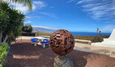 Balcony/Terrace, Mountain view, Sea view