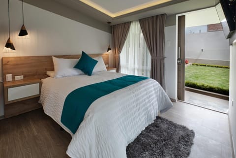 Bed, Photo of the whole room, Bedroom, Garden view