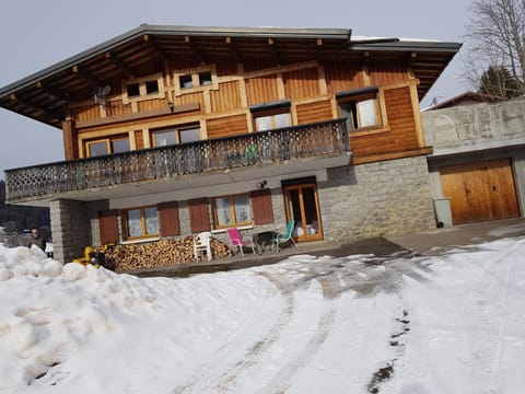 B&B La Seigneurie Bed and Breakfast in Les Gets