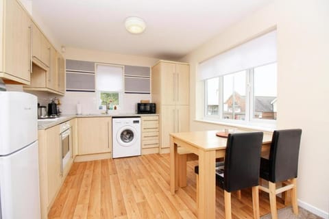 Stylish Hidden Gem of Newark - Sleeps 6 Apartment in Bassetlaw District