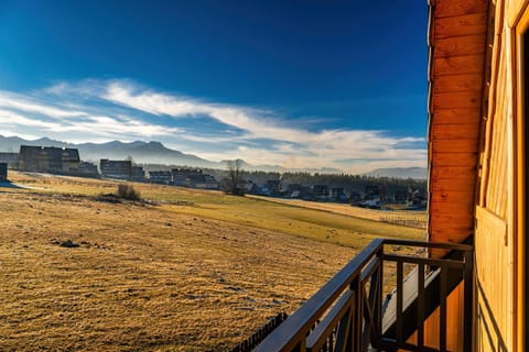 Natural landscape, Balcony/Terrace, Hiking, Garden view