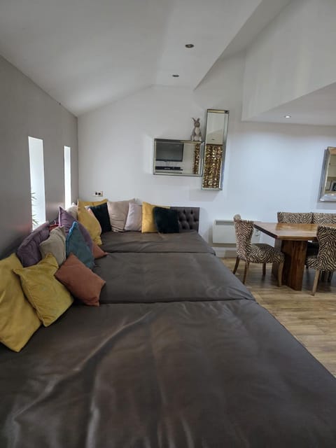 Contractor Bookers Liverpool City Centre Apartment in Liverpool