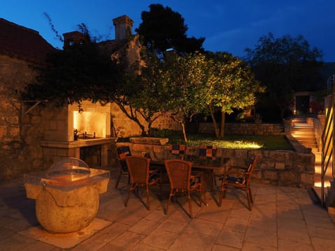 4 bedroom Villa in old Cavtat Villa in Cavtat