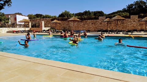 Property building, Day, Pool view, Swimming pool, sunbed