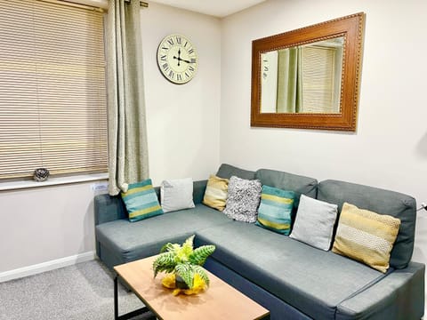 Ar-Rahman, 1 bed room and 1 Living room apartment Condominio in Dartford