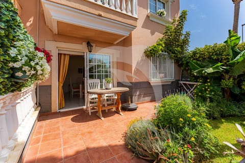 Balcony/Terrace, Garden view