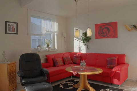 Living room, Photo of the whole room, Seating area