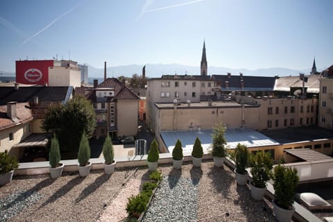 View (from property/room), Balcony/Terrace