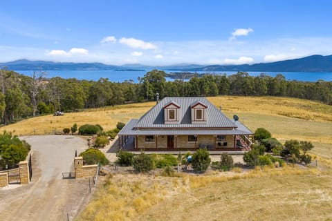 Property building, Bird's eye view